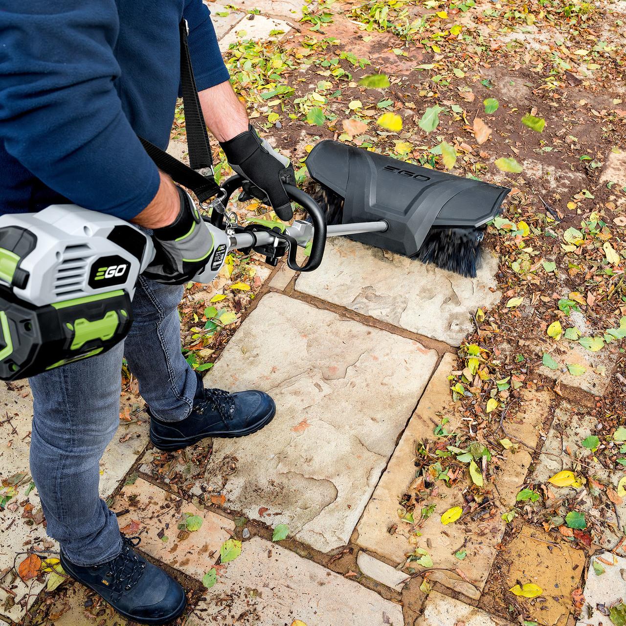 BBA2100_Multi-Tool Kehrbürste Aufsatz